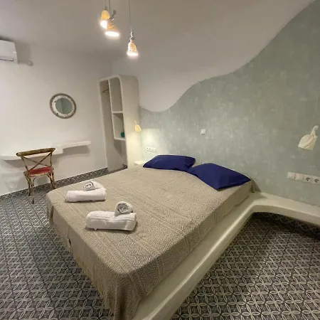 Burgos Barrio فندق Naxos City