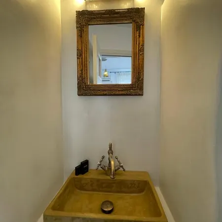 Szálloda Burgos Barrio *