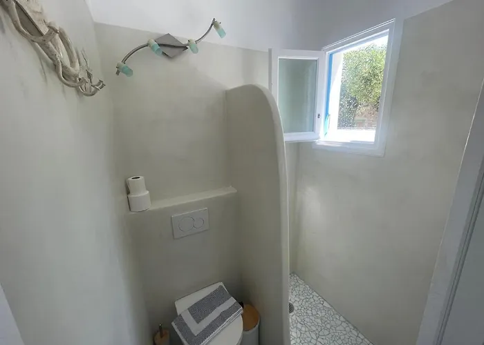 Hotel Burgos Barrio Naxos City