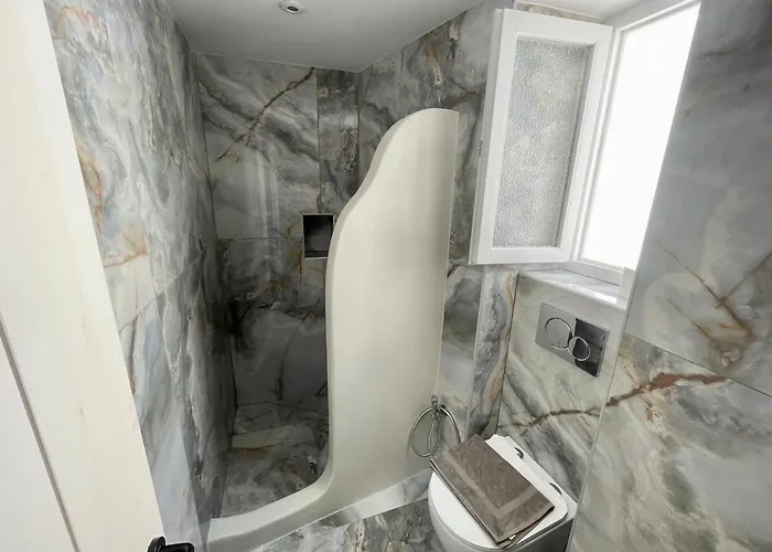 Otel Burgos Barrio Naxos City